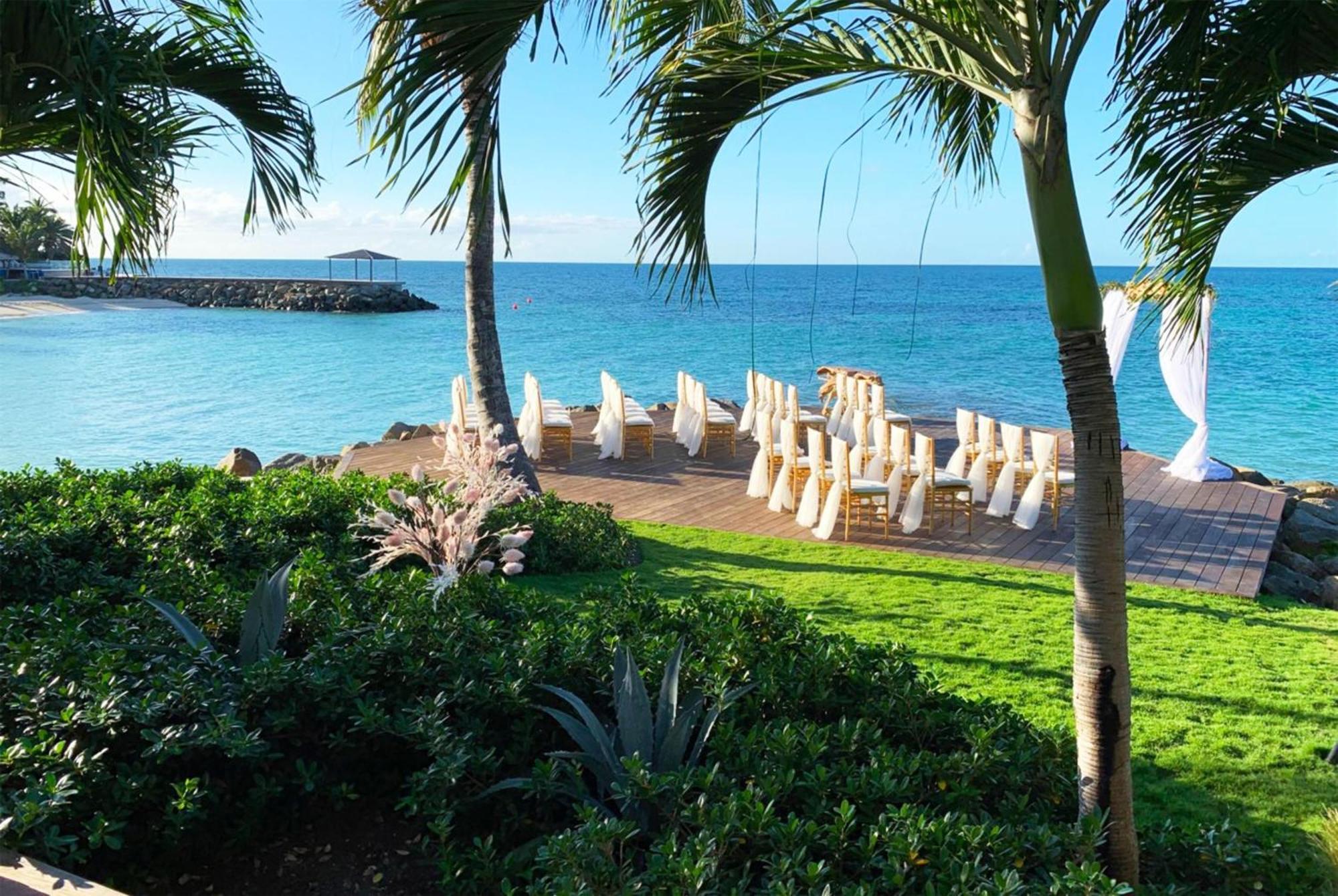 Resort Hodges Bay & Spa, An Hq Luxury & Residences