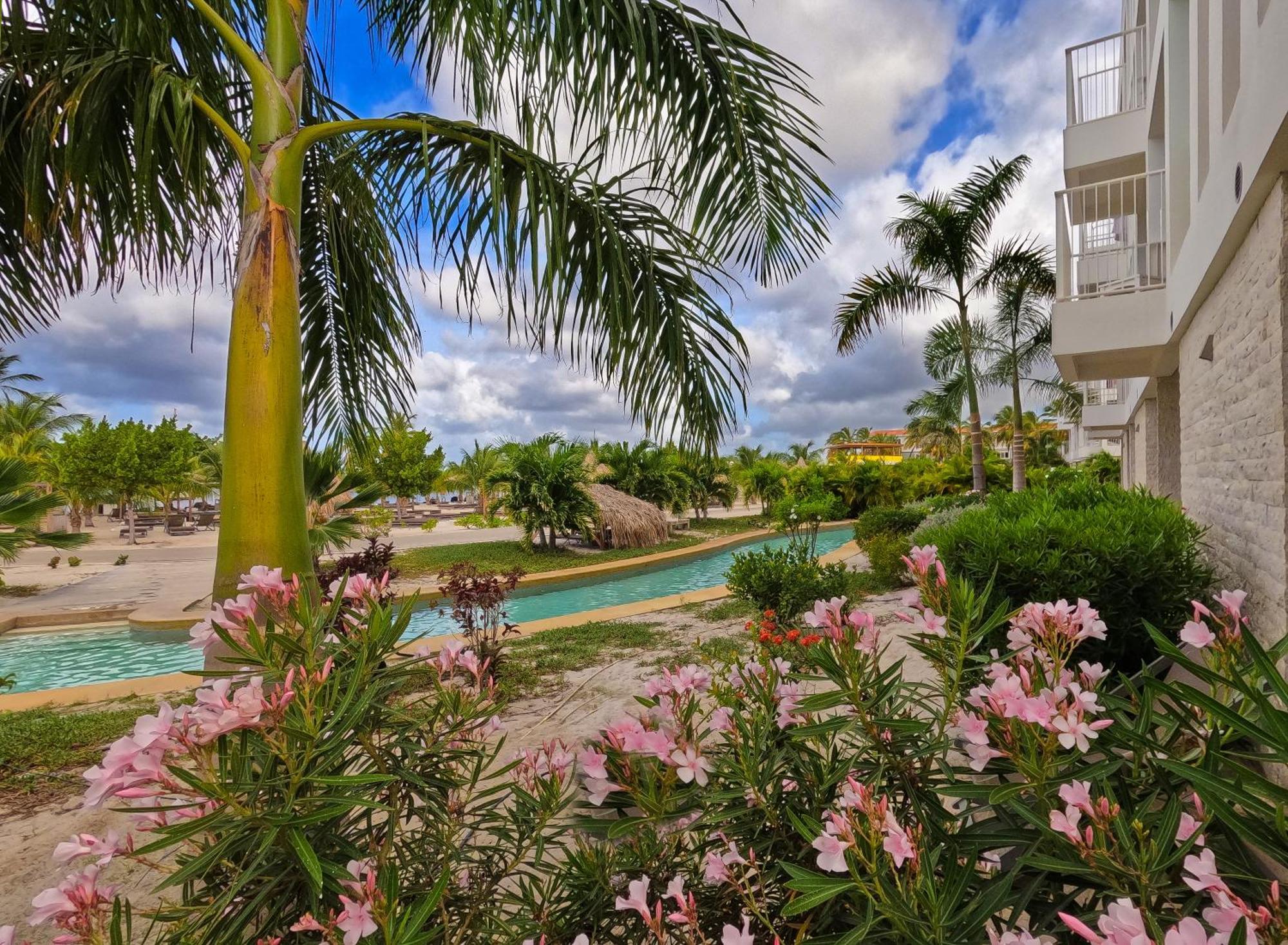 Chogogo Dive & Bonaire Resort