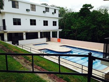 Hidden Village Hotel 2*
