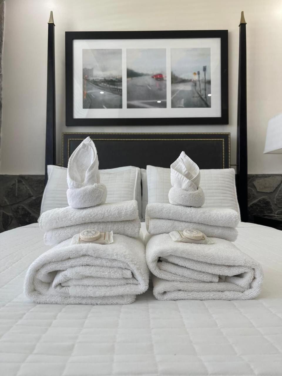 Stonetrail Hotel