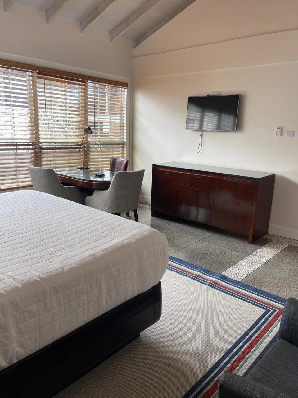 Hotel Stonetrail Arnos Vale