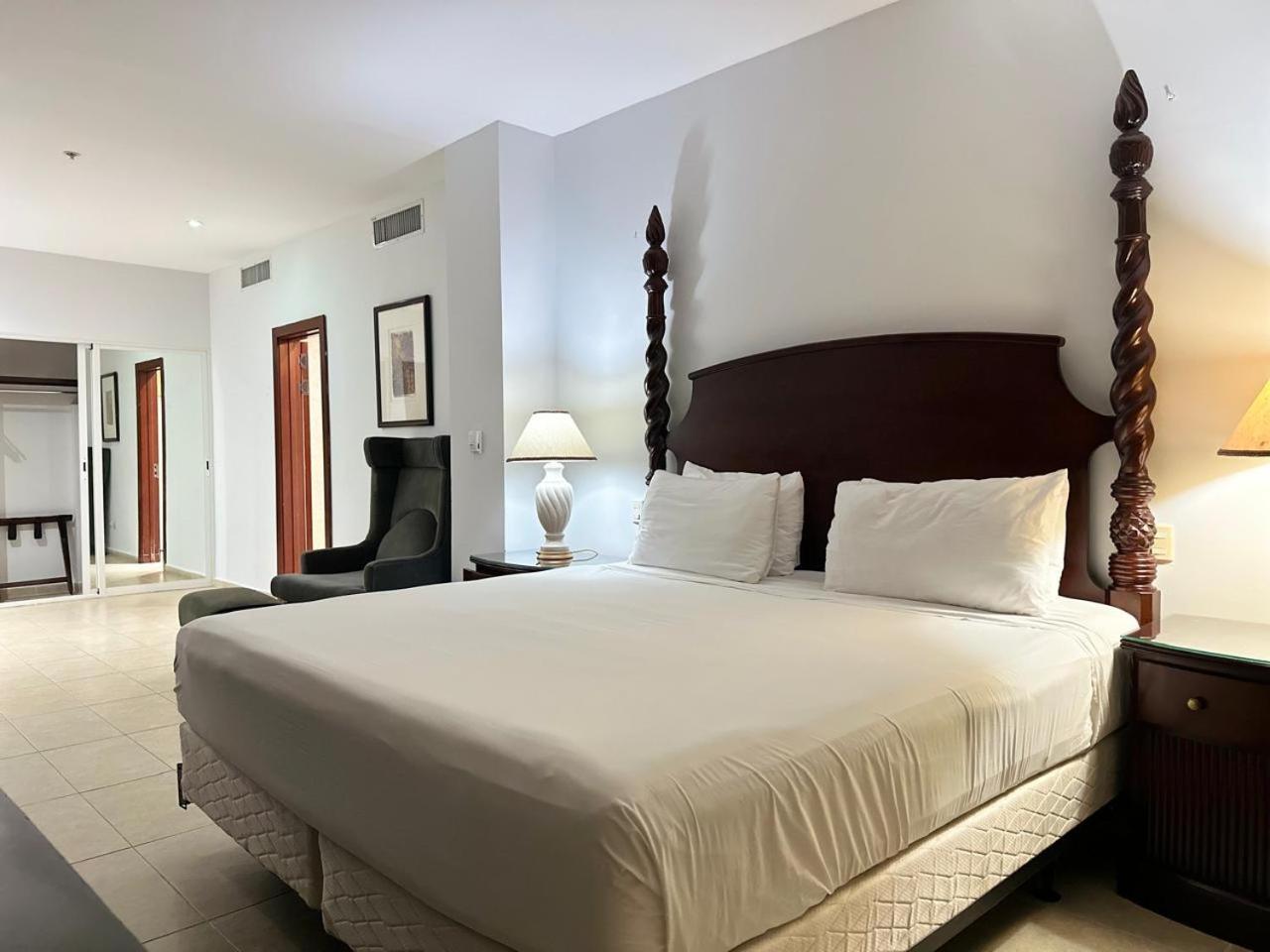 Hotel Ramada By Wyndham Princess Santo Domingo