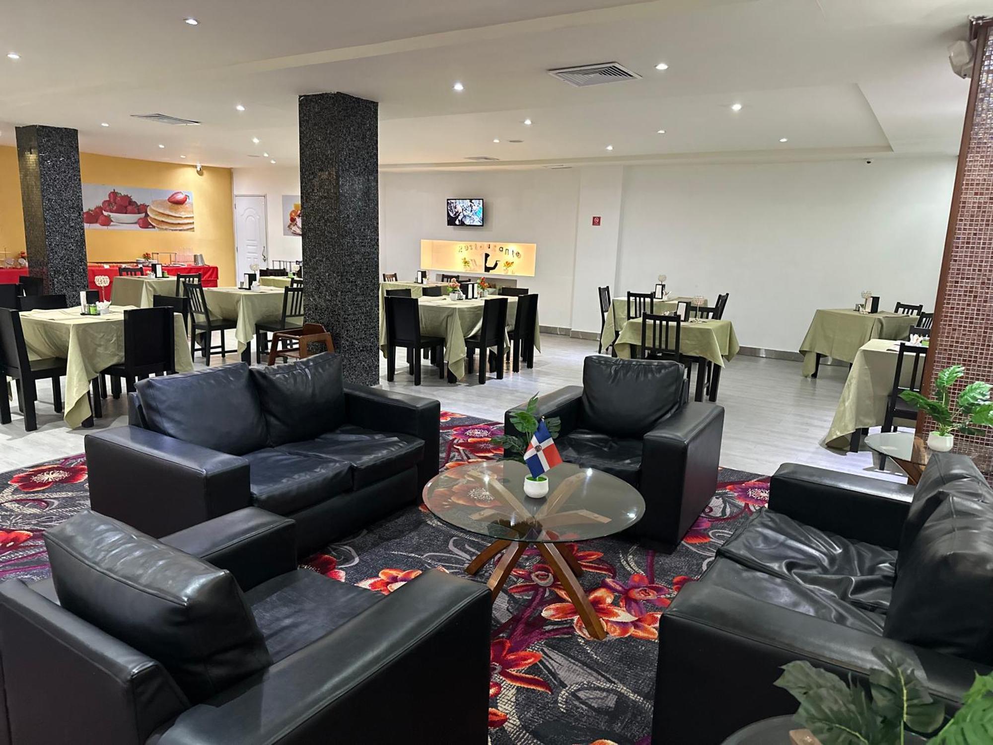 Ramada By Wyndham Princess Hotel Santo Domingo