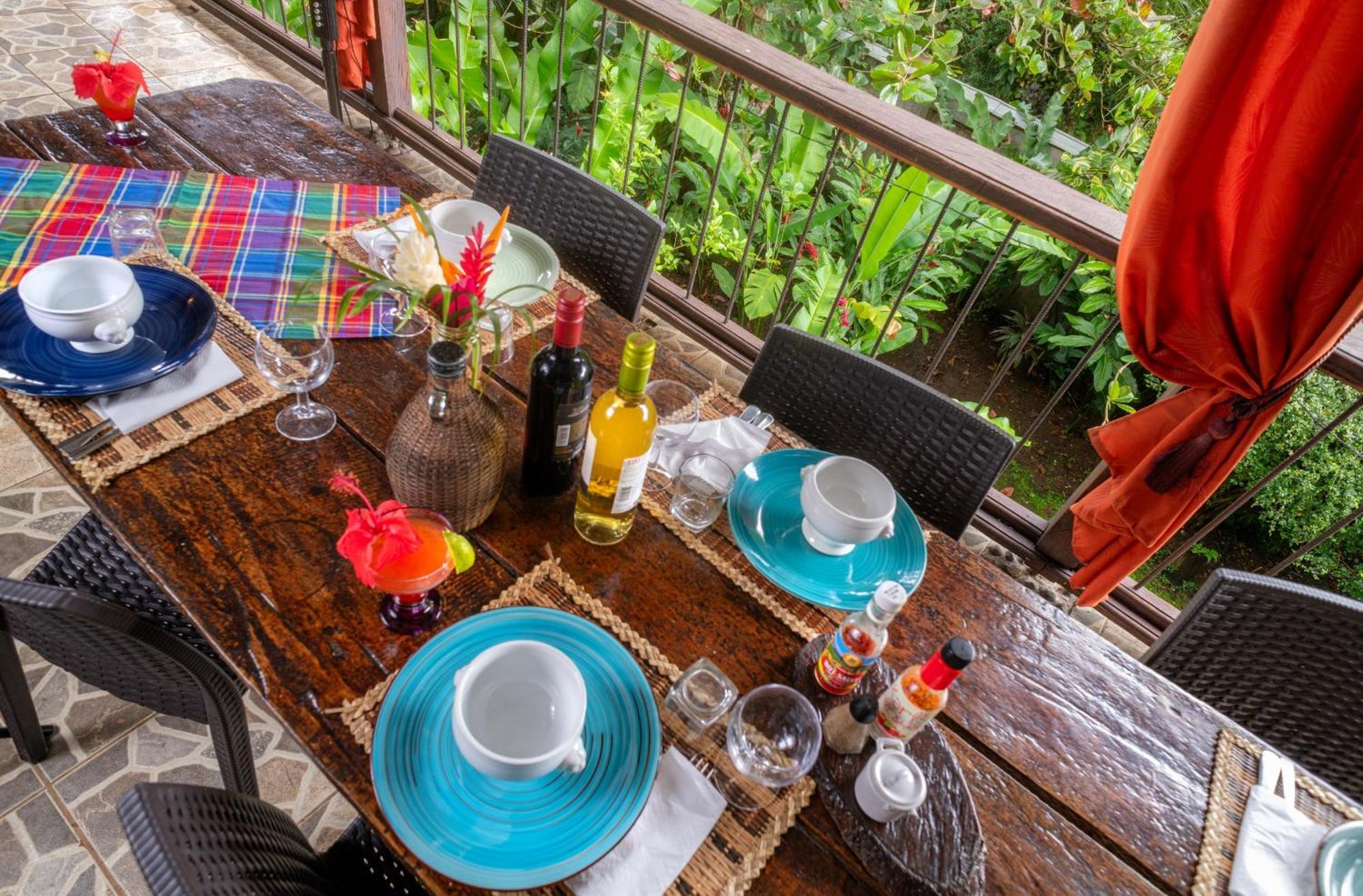 Hibiscus Valley Inn Marigot