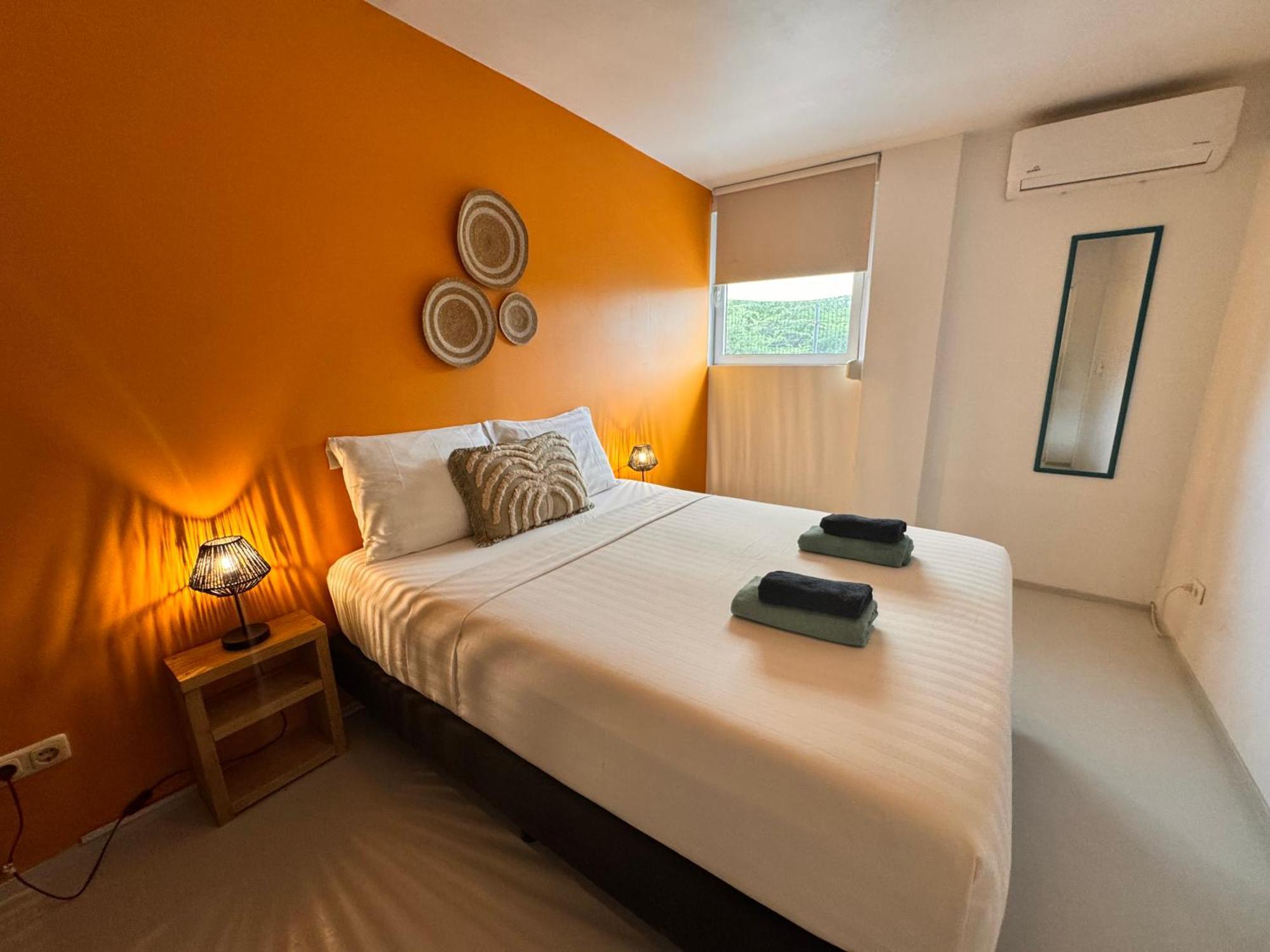 Boutique & Jt Curacao Bed & Breakfast
