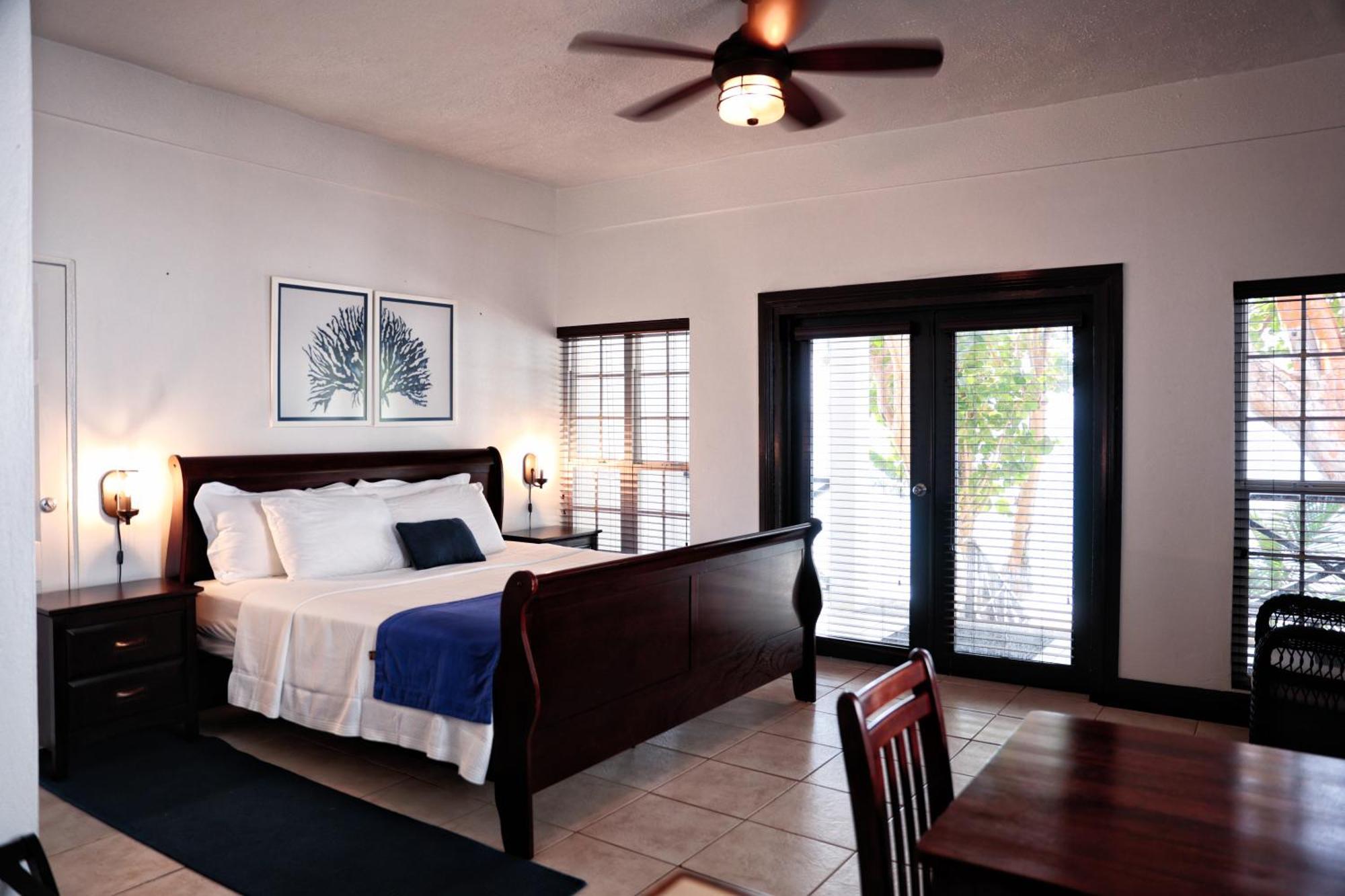 Hotel Blue Waters 4*
