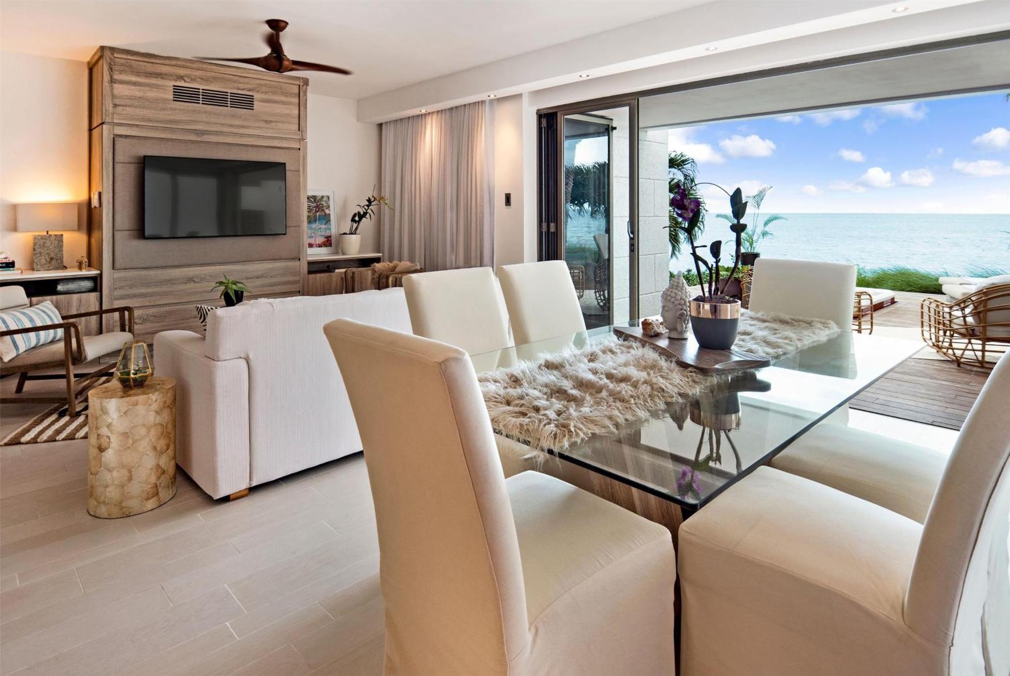 Hodges Bay & Spa, An Hq Luxury & Residences