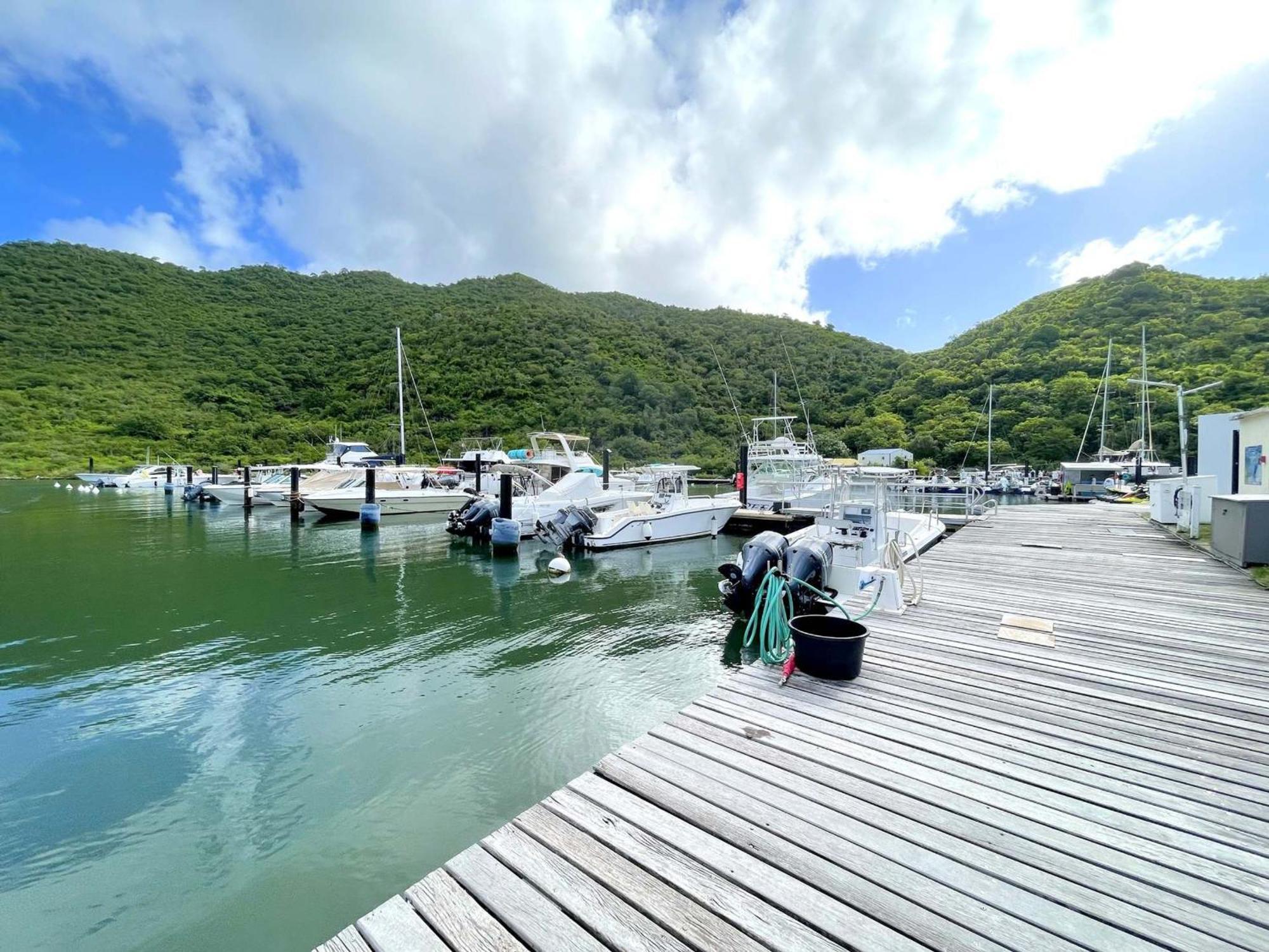 Holiday home Maison 2 Ch Avec Terrasses, Parking Et Wi-fi A Anse Marcel - Fr-1-734-6 *