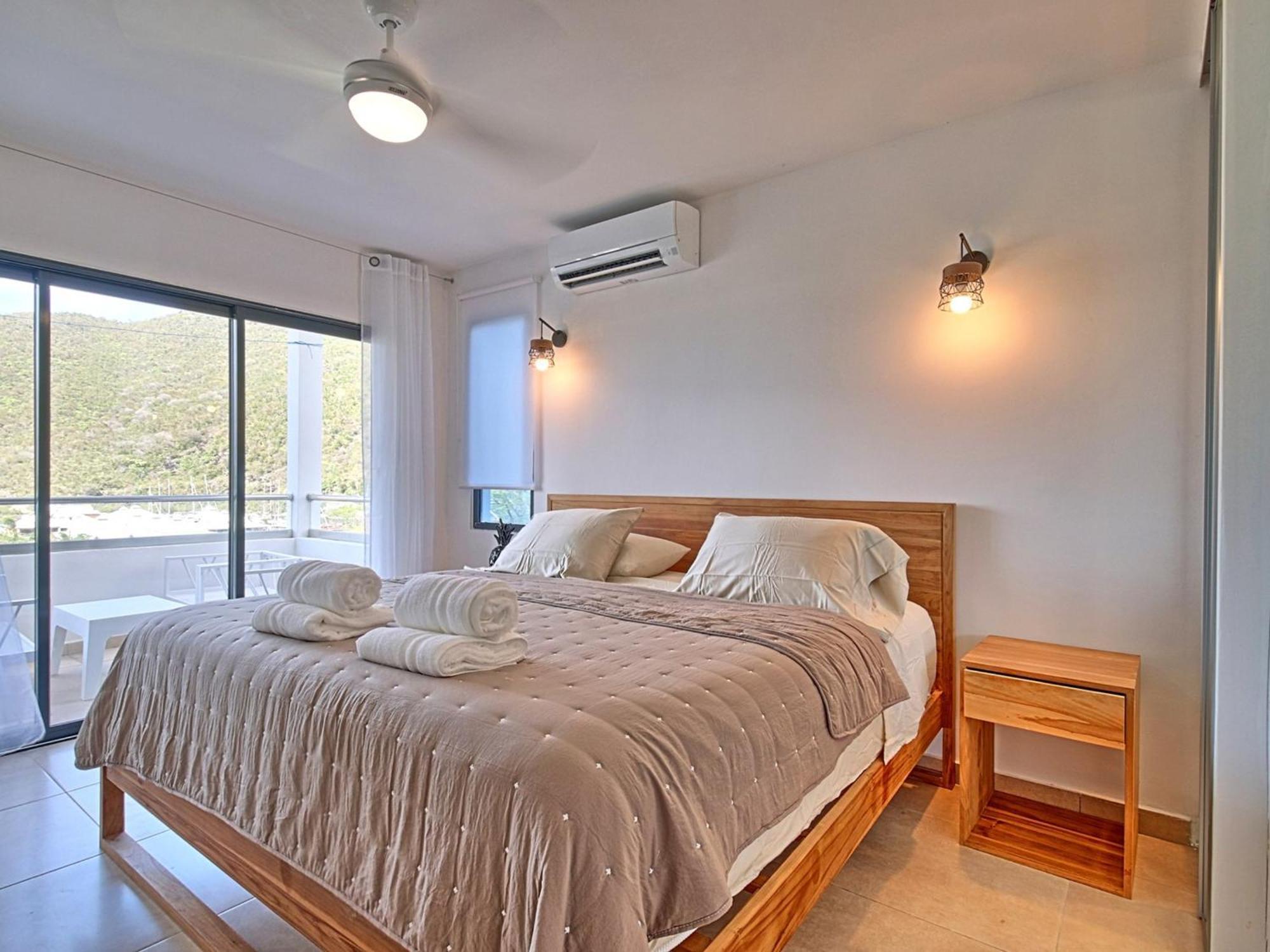 Maison 2 Ch Avec Terrasses, Parking Et Wi-fi A Anse Marcel - Fr-1-734-6 * Grand Case
