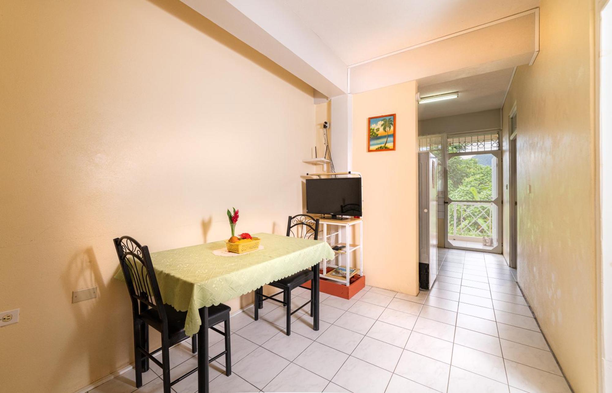 Safari Apartments, Dominica Casa de hóspedes *
