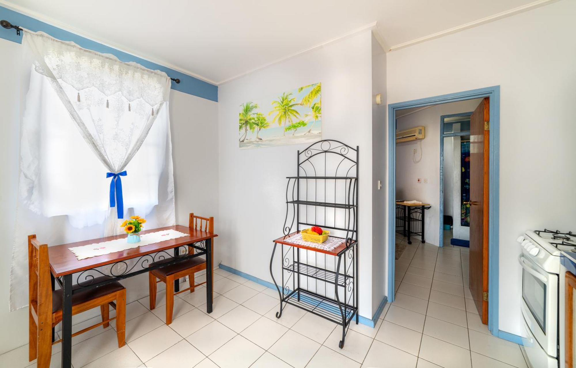 Safari Apartments, Dominica * Portsmouth