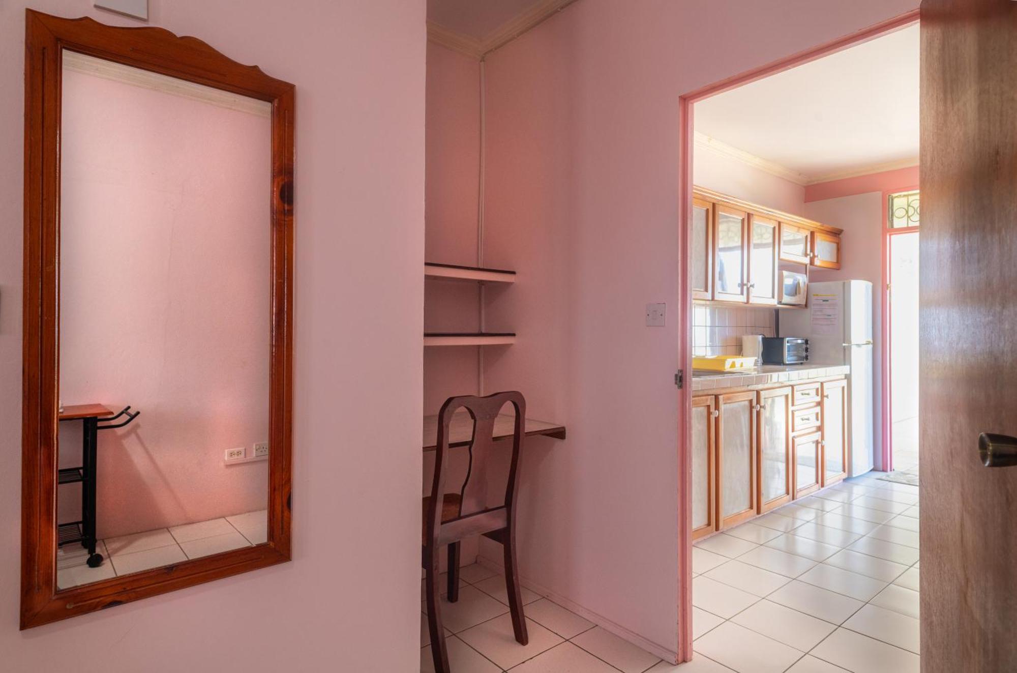 Safari Apartments, Dominica Casa de hóspedes