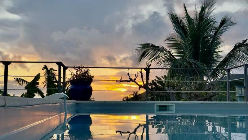 Magnifique Piscine Vue A 180 Sainte-Anne