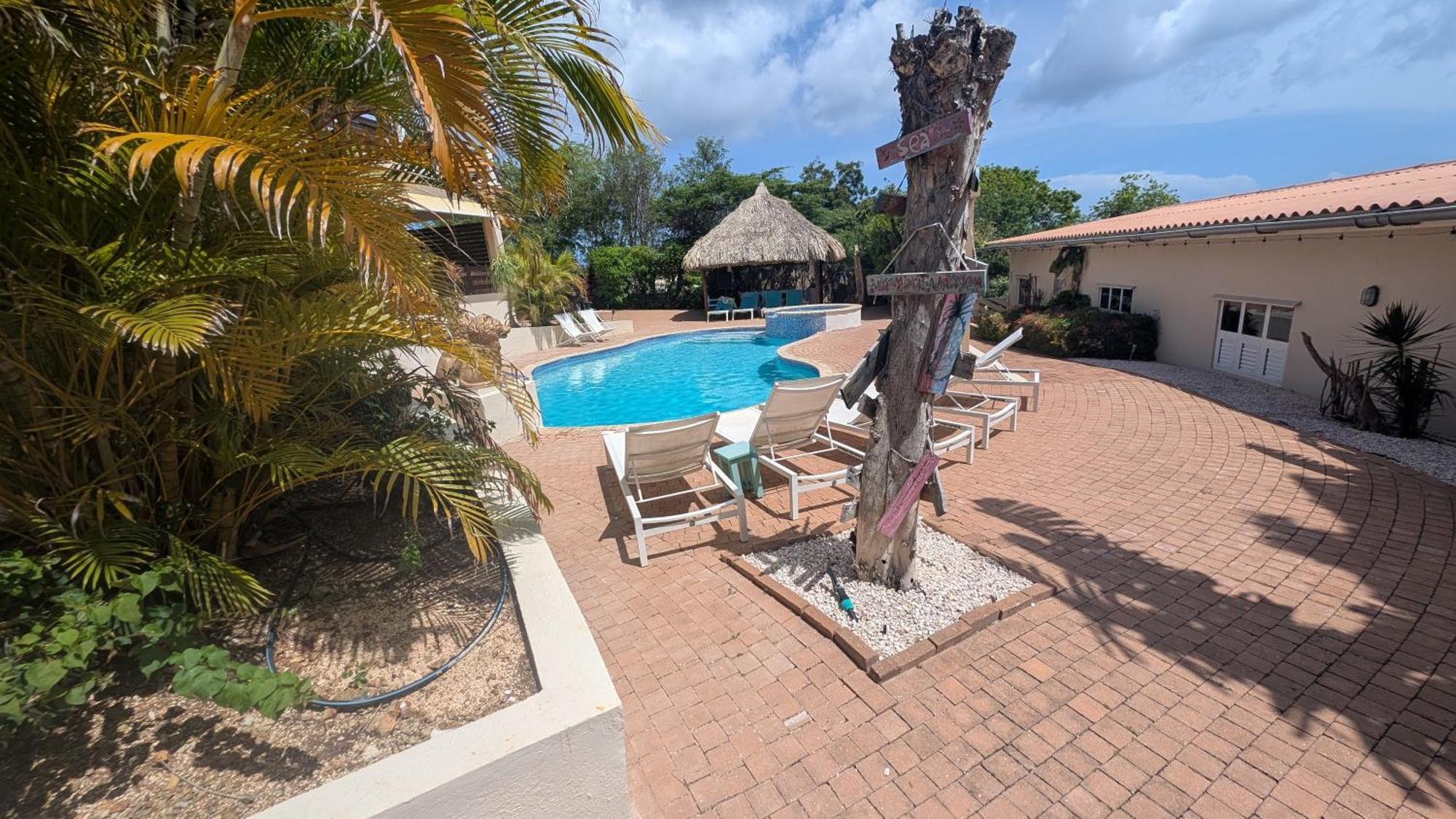Sweet Curacao View Aparthotel Jan Thiel