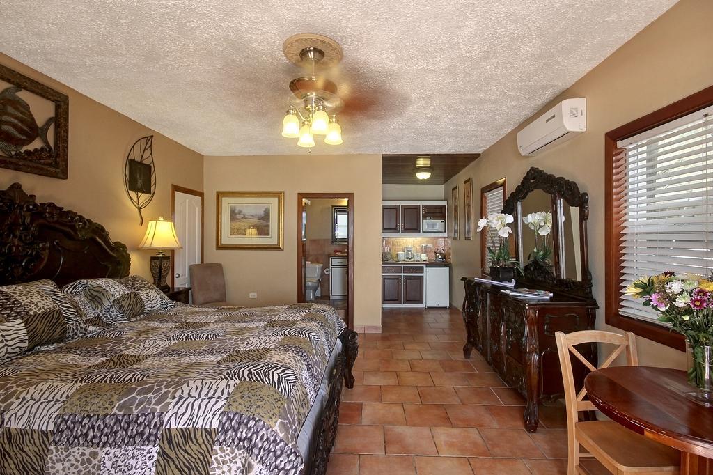 Hotel Mary's Boon & 4*