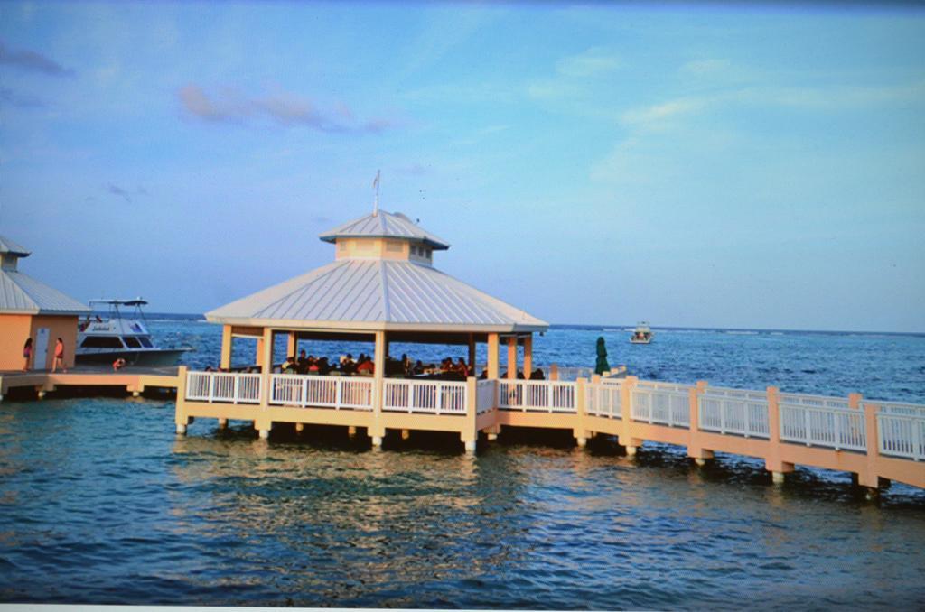 Morritts Tortuga Club And Resort 4*