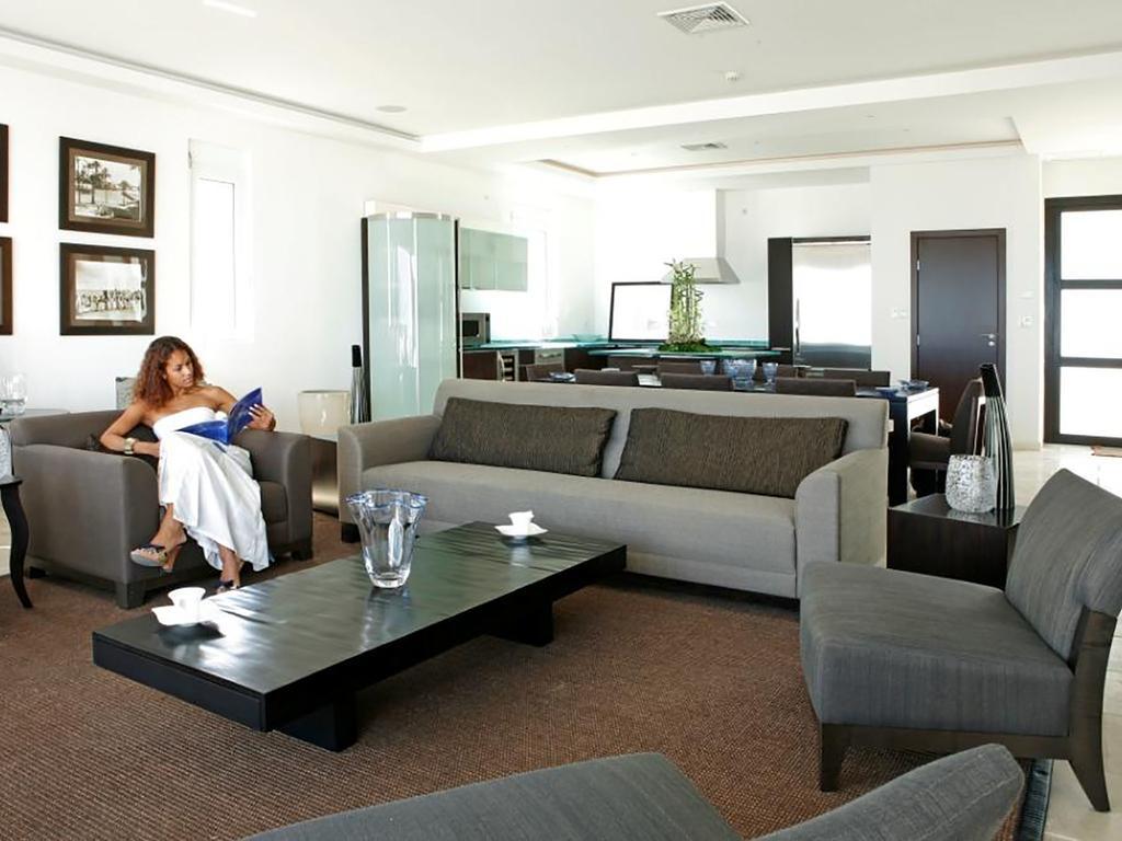 Coral Beach Club Villas & Marina