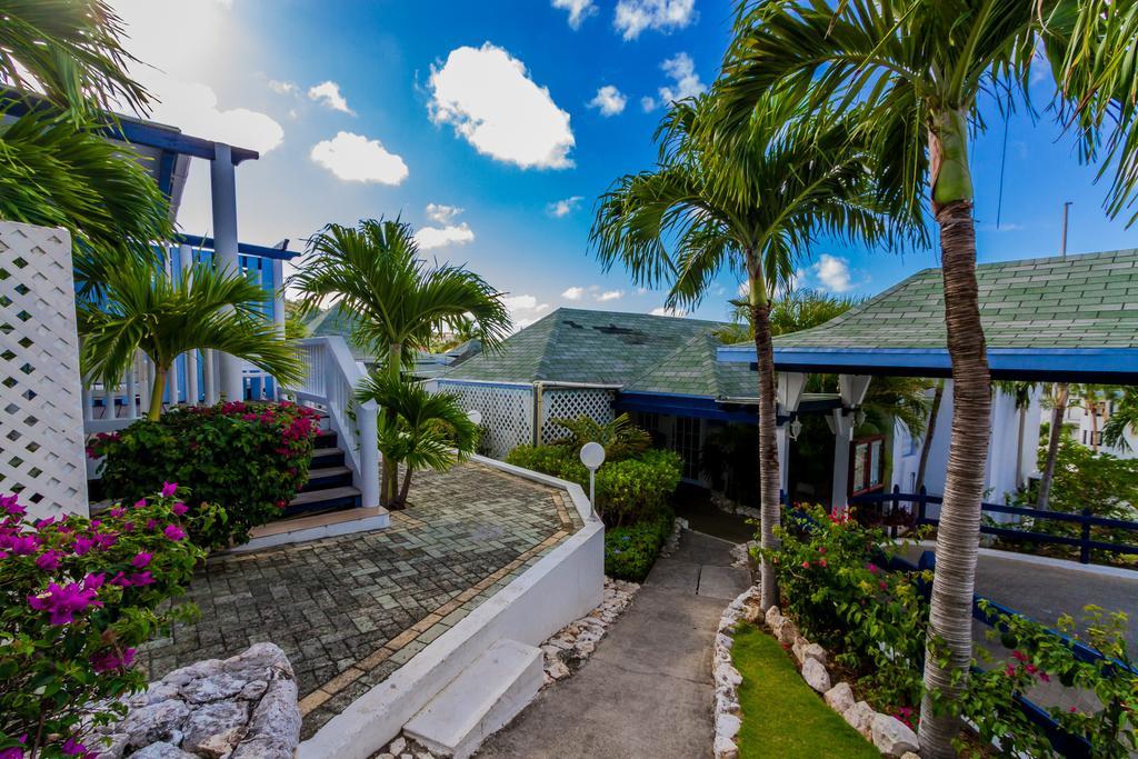 La Vista Resort Simpson Bay