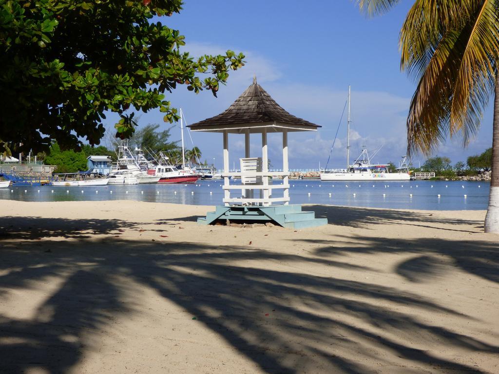 9 Ocho Rios