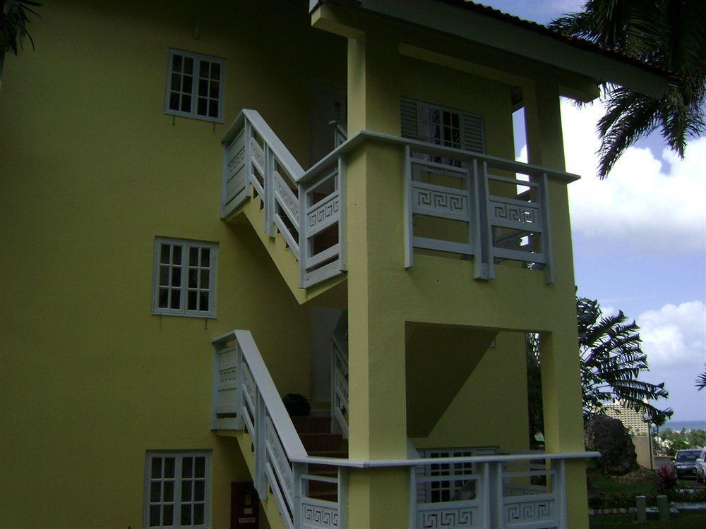 At The Ridge Aparthotel Ocho Rios
