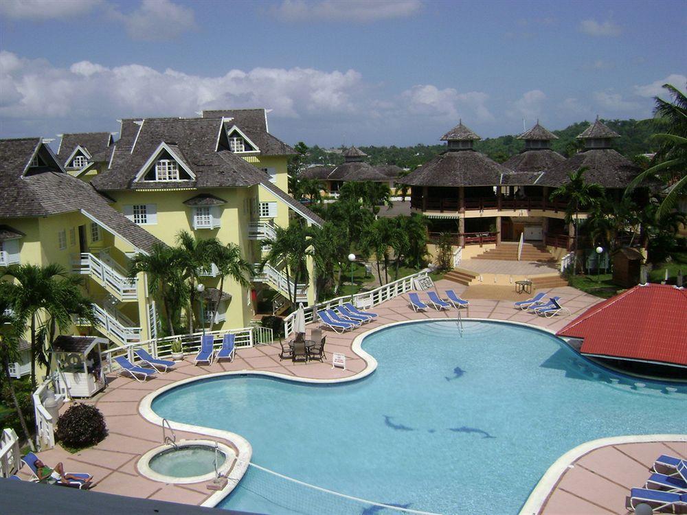At The Ridge 3* Ocho Rios