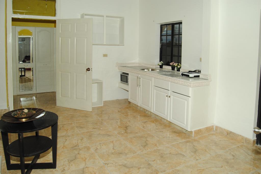 Little Savoy Guest house 2*