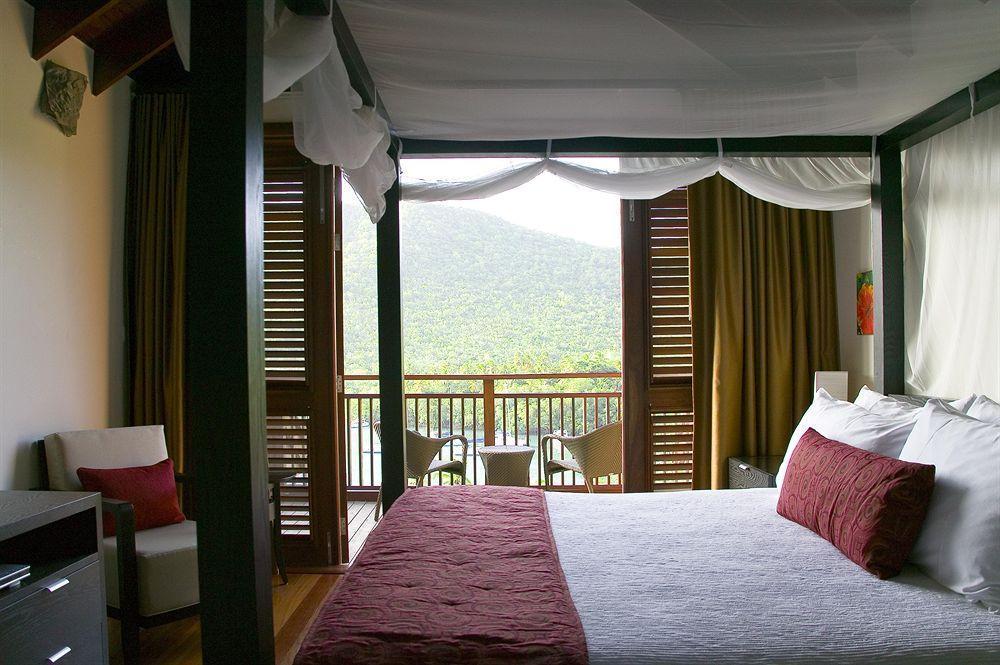 And Marina Resort Marigot Bay