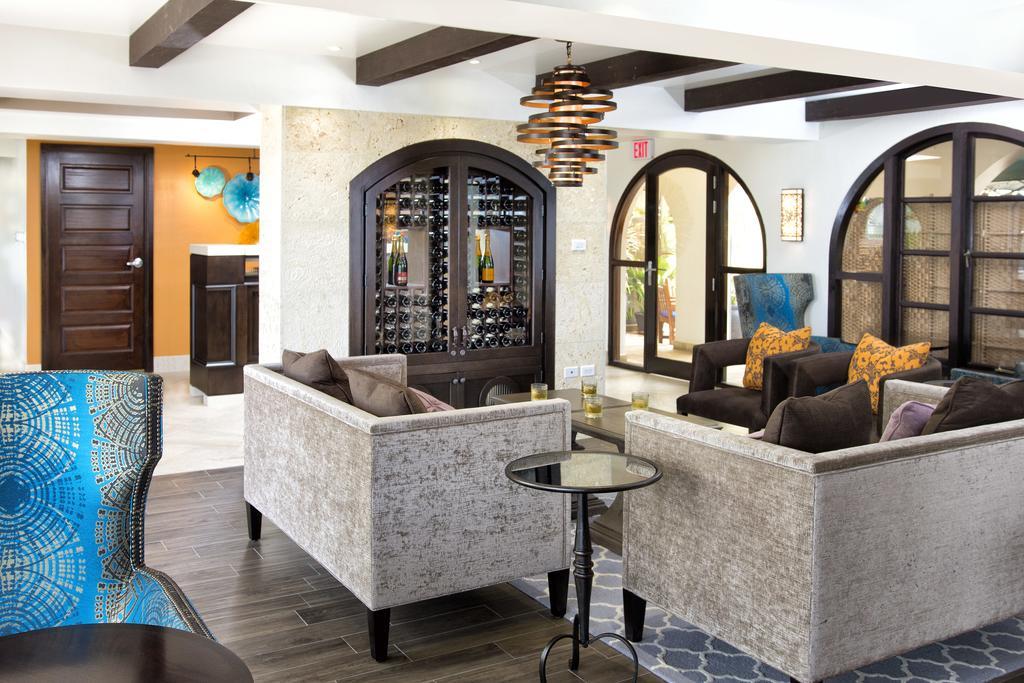 Resort Oyster Bay 4*