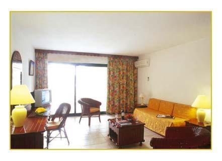 Le Flamboyant- Le Village Aparthotel Baie Nettle