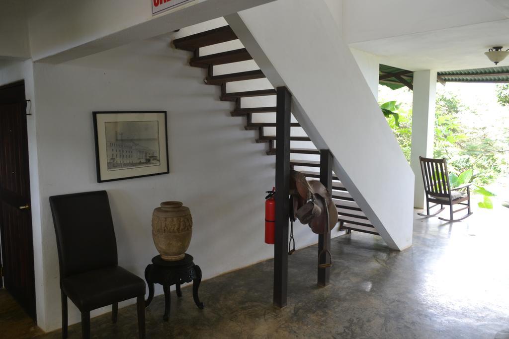 El Hotelito At The Rainforest Experience Farm 4*