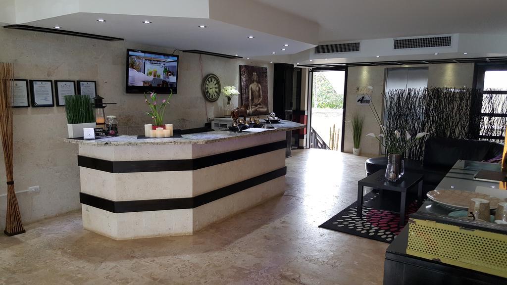 Savoy Boutique 4*