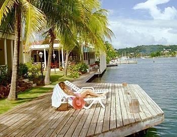 Harmony Marina 3* Rodney Bay