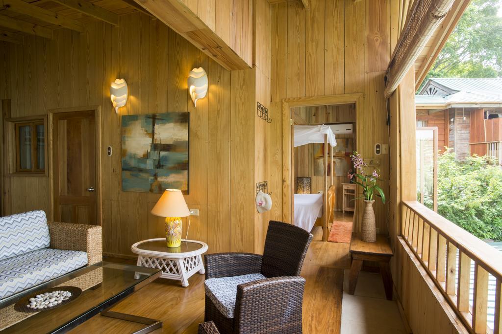 Retreats * Castara