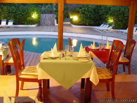 Coconut Club Hotel 3*