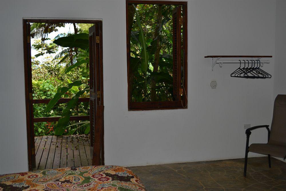 Hotel El Hotelito At The Rainforest Experience Farm 4*