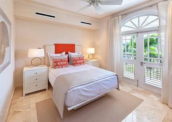 Resort Port Ferdinand Luxury And Residences