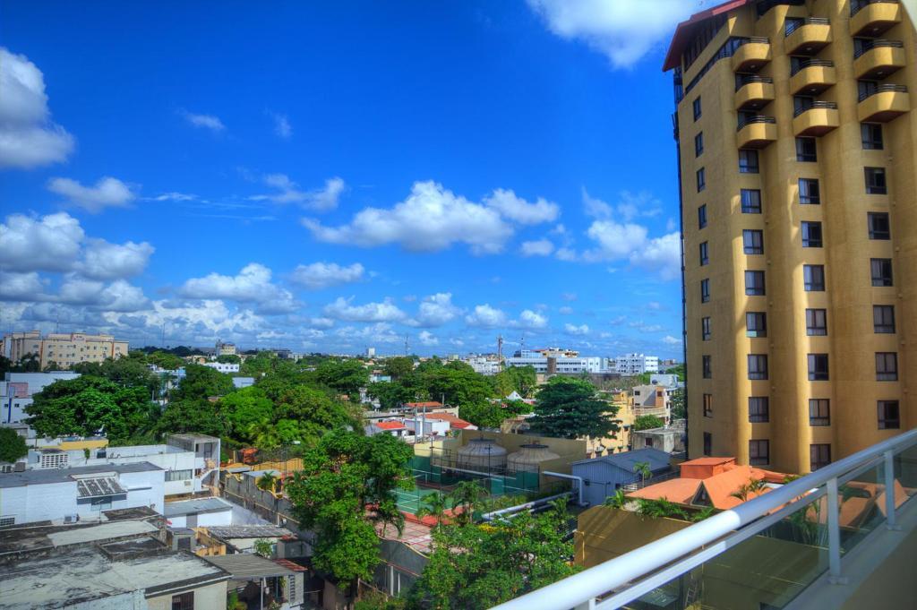 Shakey Aparthotel 3*