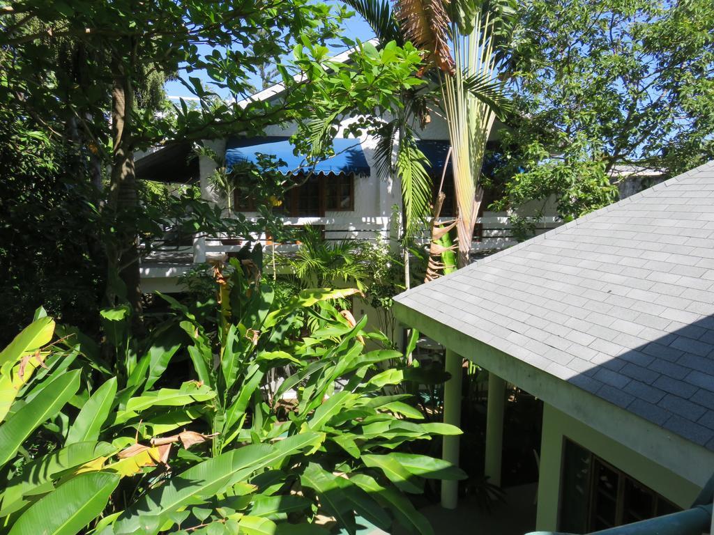 Beach House Condos,
