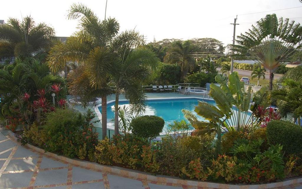 Holiday Haven 3* Runaway Bay