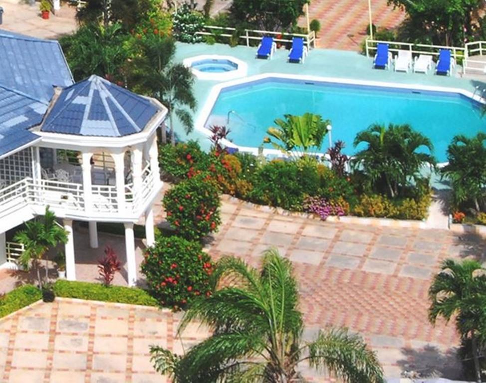 Holiday Haven Runaway Bay