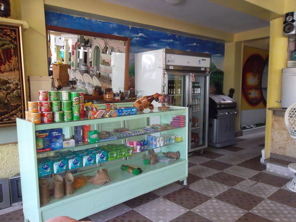 Mango Hotel