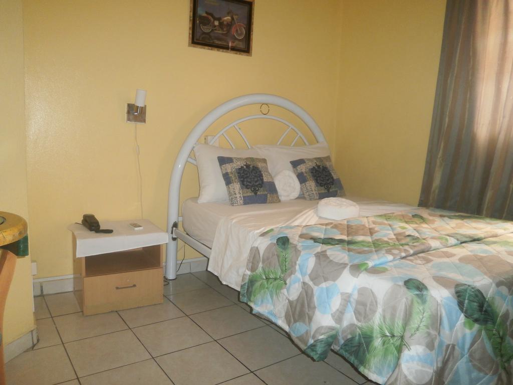 Hotel Mango 3*