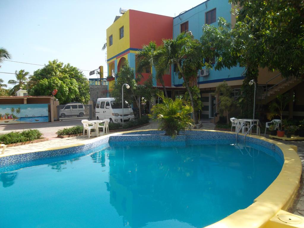 Mango Hotel
