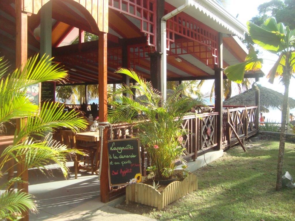 Nid Tropical Pour Deux Saint-Francois (Grande-Terre)
