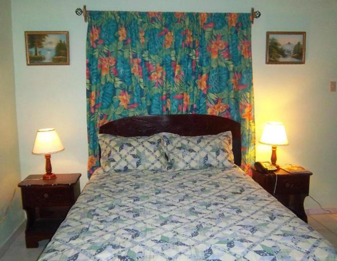 Tropical Court Montego Bay