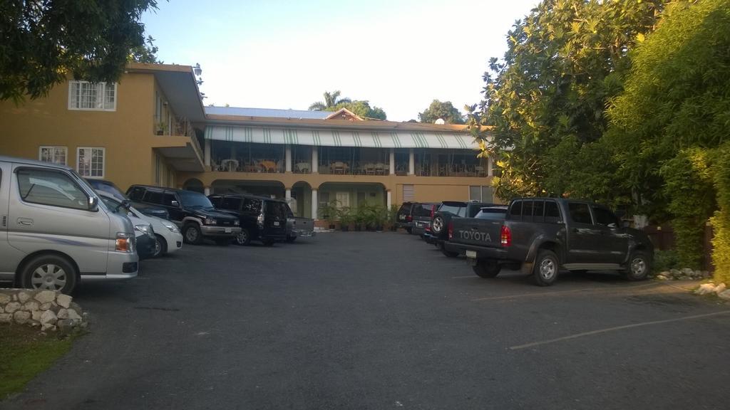 Guest house Palm Bay & Restaurant