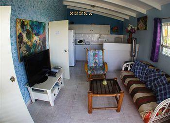 Limestone Holiday Willemstad