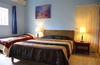 Limestone Holiday Willemstad