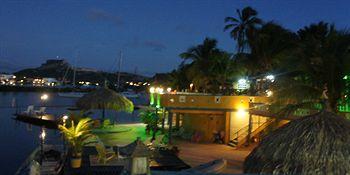 Limestone Holiday Willemstad