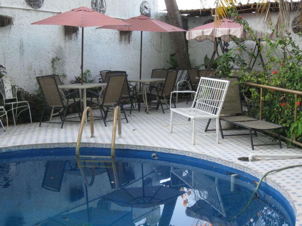 Pacot Breeze Hotel Musseau